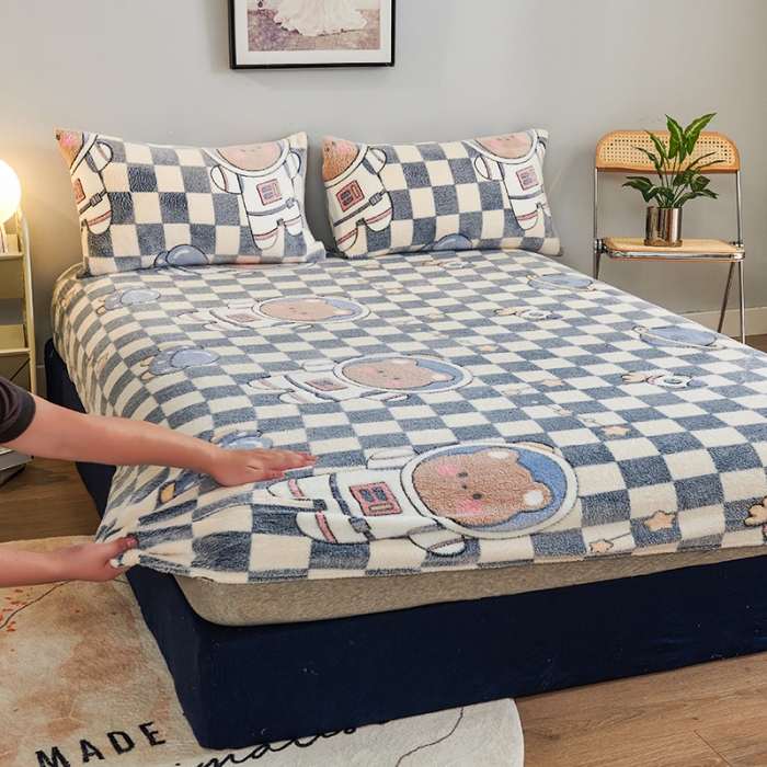 91家纺网 家纺一手货源 找家纺 被多多 2022新款3D立体高克重雪花绒印花床笠 太空漫游