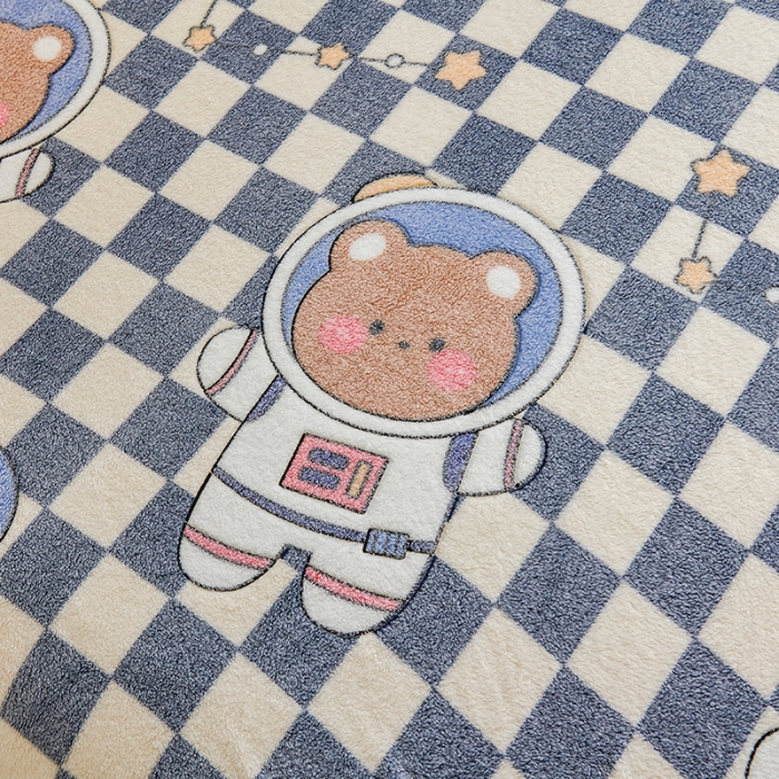 91家纺网 家纺一手货源 找家纺 被多多 2022新款3D立体高克重雪花绒印花床笠 太空漫游