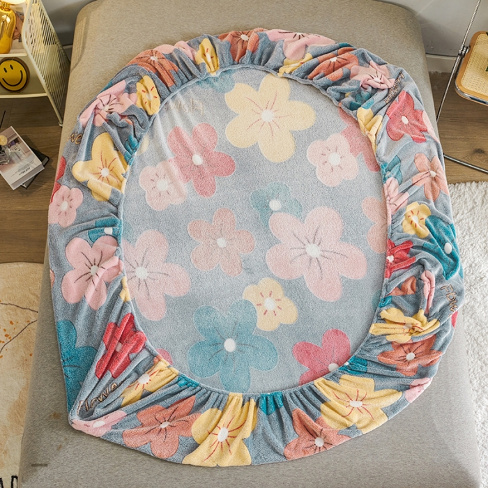 91家纺网 家纺一手货源 找家纺 被多多 2022新款3D立体高克重雪花绒印花床笠 蔓蔓花舞