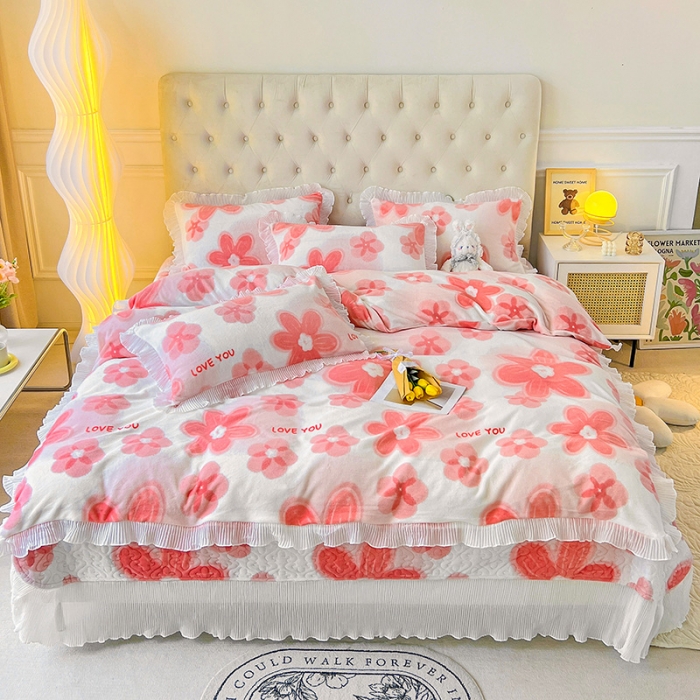 91家纺网 家纺一手货源 找家纺 澳梵  2022新款牛奶绒印花床盖三件套四件套 粉色花朵