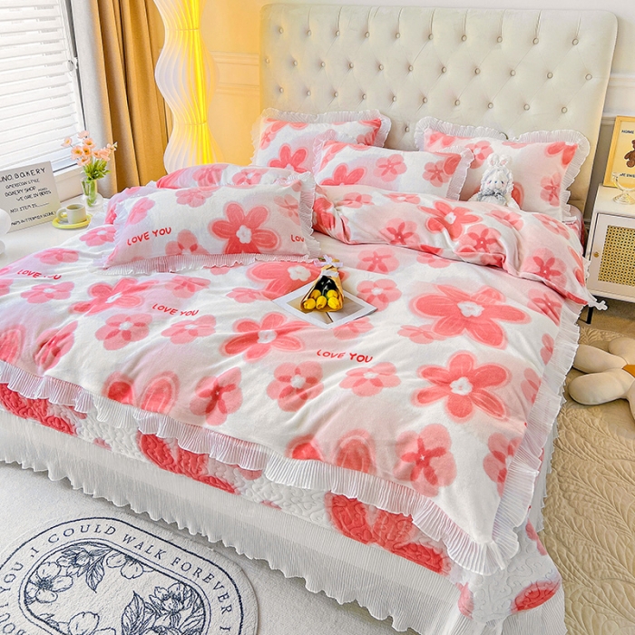 91家纺网 家纺一手货源 找家纺 澳梵  2022新款牛奶绒印花床盖三件套四件套 粉色花朵