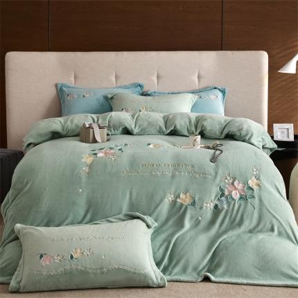 91家纺网 家纺一手货源 找家纺 （总）名品优仓2022新款牛奶绒刺绣四件套-春暖花开