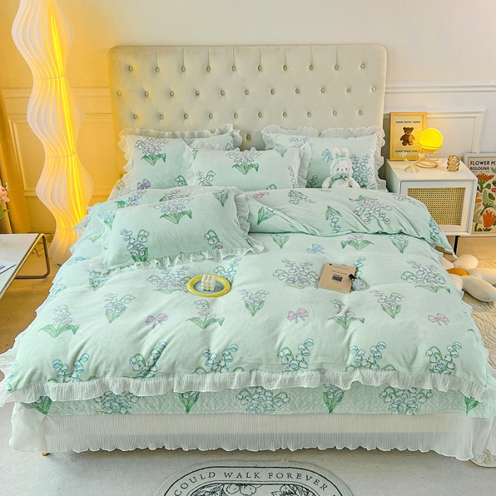 91家纺网 家纺一手货源 找家纺 澳梵  2022新款牛奶绒印花床盖三件套四件套 蓝铃花