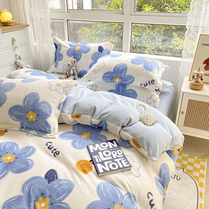 91家纺网 家纺一手货源 找家纺 柒月2022新款加厚牛奶绒四件套 向阳花蓝