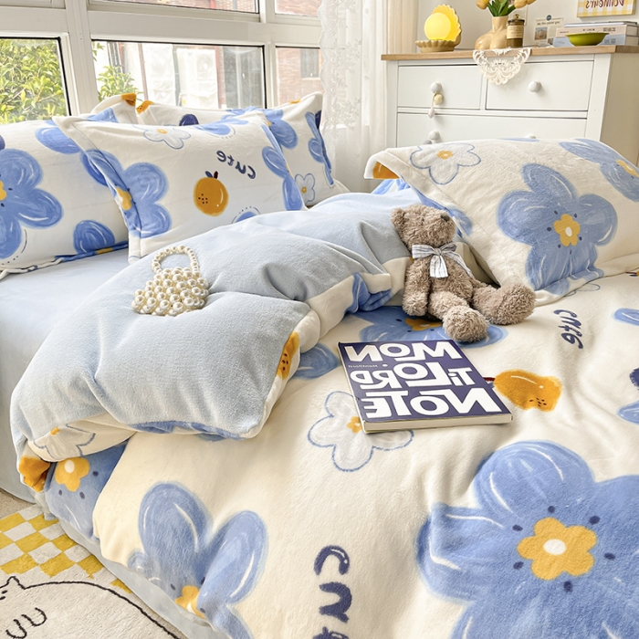 91家纺网 家纺一手货源 找家纺 柒月2022新款加厚牛奶绒四件套 向阳花蓝