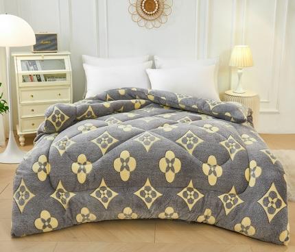 91家纺网 家纺一手货源 找家纺 被多多 2022新款高克重双面雪花绒印花冬被 四叶草