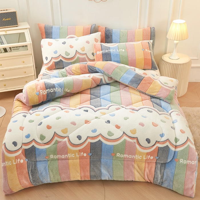 91家纺网 家纺一手货源 找家纺 被多多 2022新款高克重双面雪花绒印花冬被 爱心彩虹