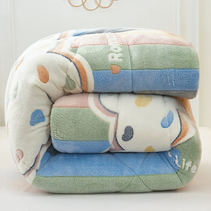 91家纺网 家纺一手货源 找家纺 被多多 2022新款高克重双面雪花绒印花冬被 爱心彩虹