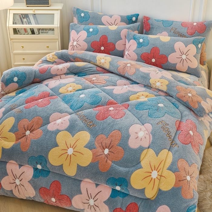 91家纺网 家纺一手货源 找家纺 被多多 2022新款高克重双面雪花绒印花冬被 蔓蔓花舞