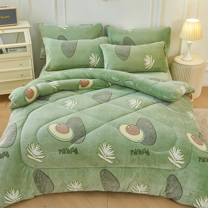 91家纺网 家纺一手货源 找家纺 被多多 2022新款高克重双面雪花绒印花冬被 牛油果