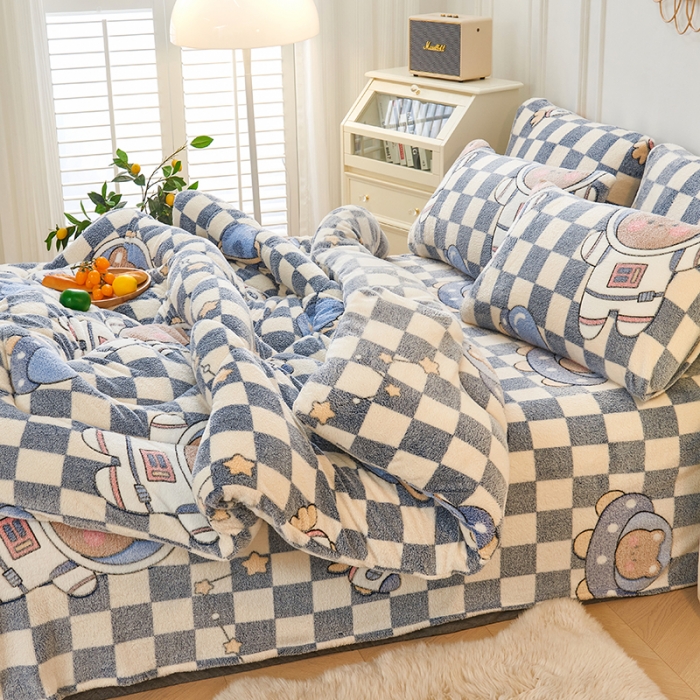 91家纺网 家纺一手货源 找家纺 被多多 2022新款高克重双面雪花绒印花冬被 太空漫游