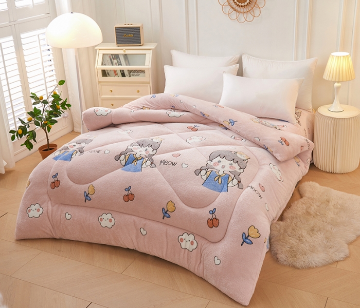 91家纺网 家纺一手货源 找家纺 被多多 2022新款高克重双面雪花绒印花冬被 樱桃女孩