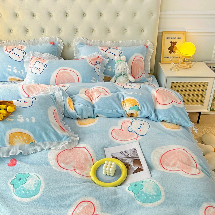 91家纺网 家纺一手货源 找家纺 澳梵  2022新款牛奶绒印花床盖三件套四件套 心心熊