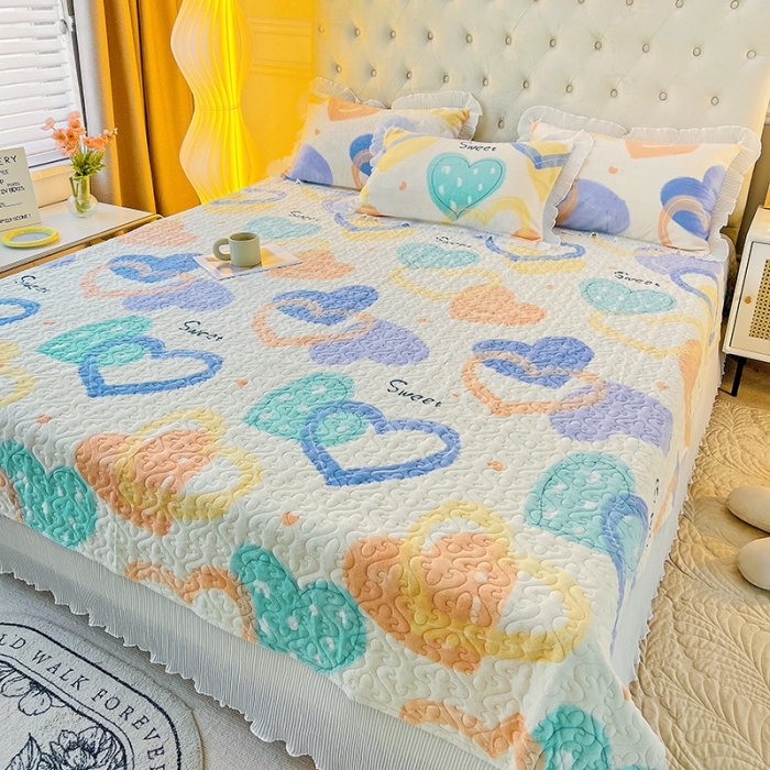 91家纺网 家纺一手货源 找家纺 澳梵  2022新款牛奶绒印花床盖三件套四件套 心形圈