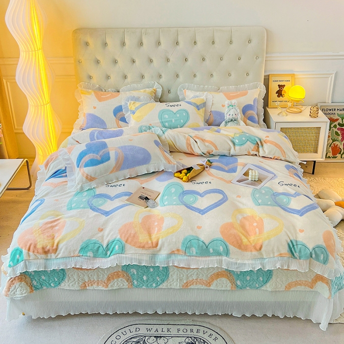 91家纺网 家纺一手货源 找家纺 澳梵  2022新款牛奶绒印花床盖三件套四件套 心形圈