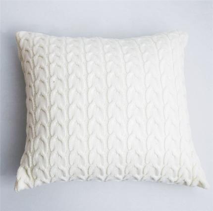 91家纺网 家纺一手货源 找家纺 暖绵绵家纺双麻花靠枕拉链款不含芯针织靠枕抱枕靠垫不含芯