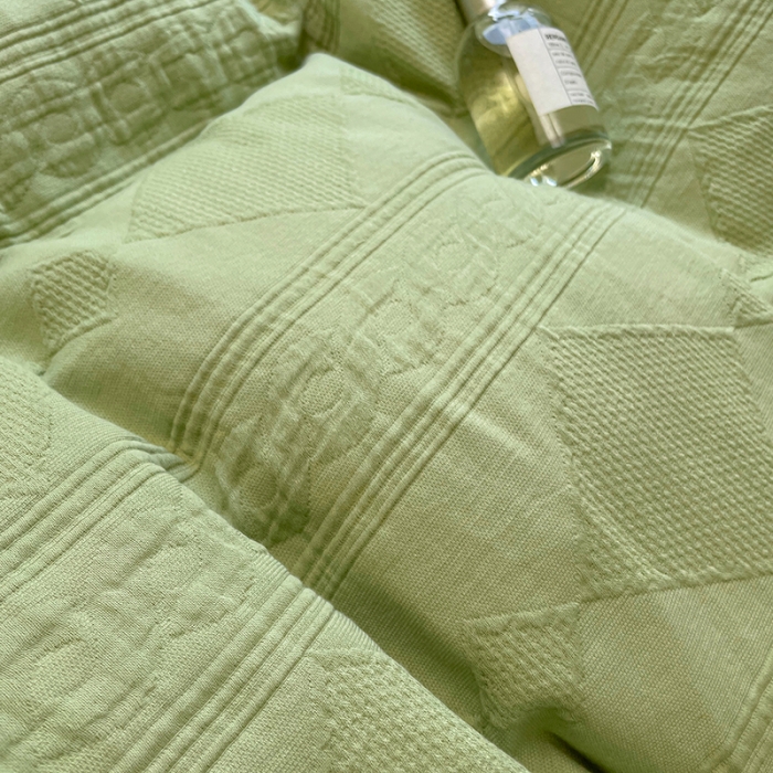 91家纺网 家纺一手货源 找家纺 2022新款琪格格纯棉三层纱四件套 云雾菱花 嫩绿