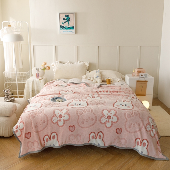 91家纺网 家纺一手货源 找家纺 慕尚2022新款雪花绒毛毯印花牛奶绒盖毯沙发午睡毯子花花小兔