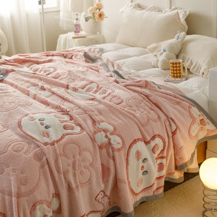 91家纺网 家纺一手货源 找家纺 慕尚2022新款雪花绒毛毯印花牛奶绒盖毯沙发午睡毯子花花小兔