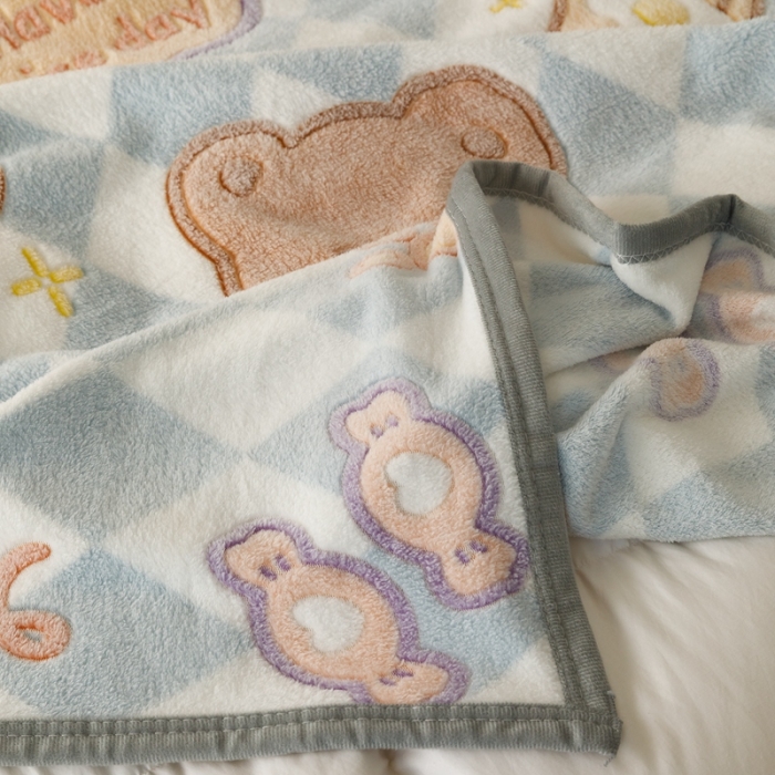 91家纺网 家纺一手货源 找家纺 慕尚2022新款雪花绒毛毯印花牛奶绒盖毯沙发午睡毯子甜蜜小熊