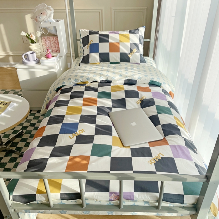 91家纺网 家纺一手货源 找家纺 千朵 2022新款正宗13372全棉学生三件套套装 彩格