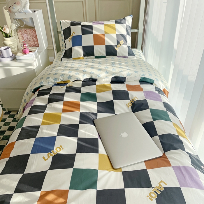 91家纺网 家纺一手货源 找家纺 千朵 2022新款正宗13372全棉学生三件套套装 彩格