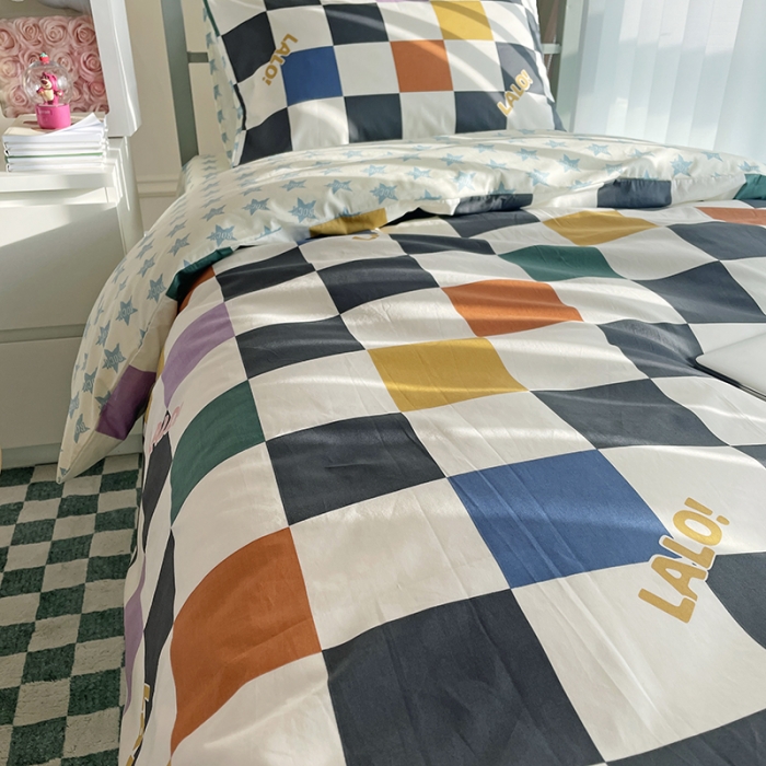 91家纺网 家纺一手货源 找家纺 千朵 2022新款正宗13372全棉学生三件套套装 彩格