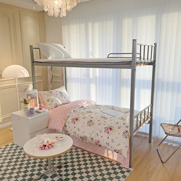 91家纺网 家纺一手货源 找家纺 千朵 2022新款正宗13372全棉学生三件套套装 梦幻格林