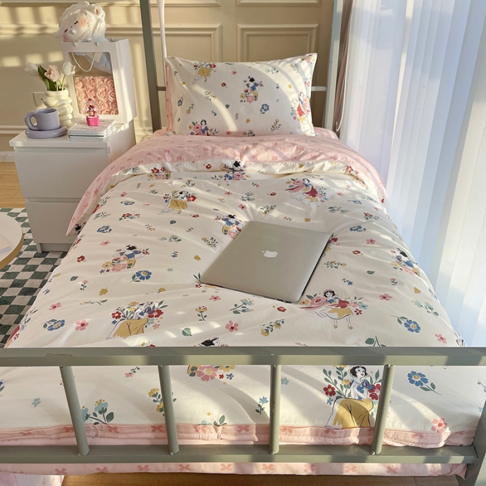 91家纺网 家纺一手货源 找家纺 千朵 2022新款正宗13372全棉学生三件套套装 梦幻格林