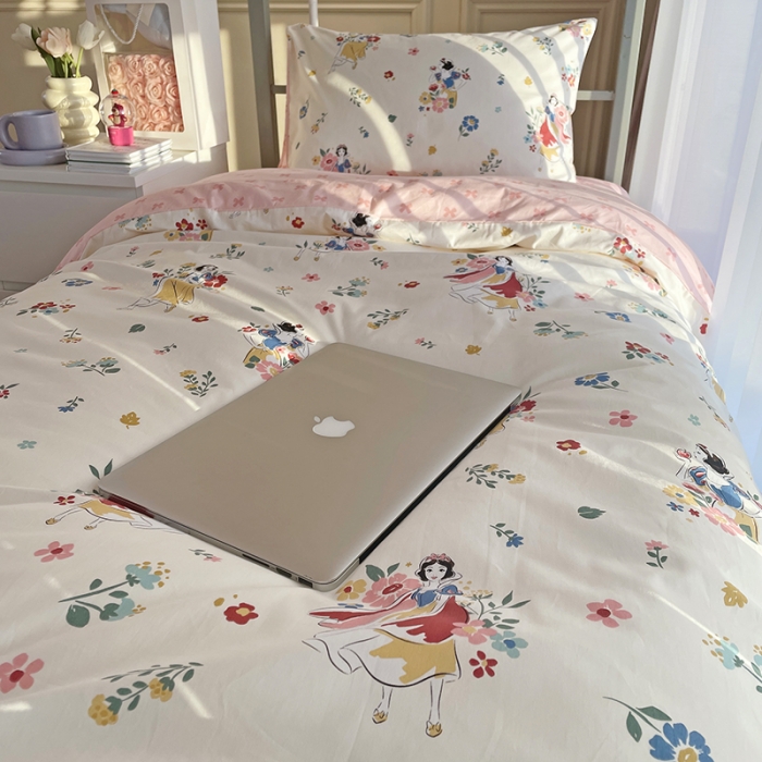 91家纺网 家纺一手货源 找家纺 千朵 2022新款正宗13372全棉学生三件套套装 梦幻格林