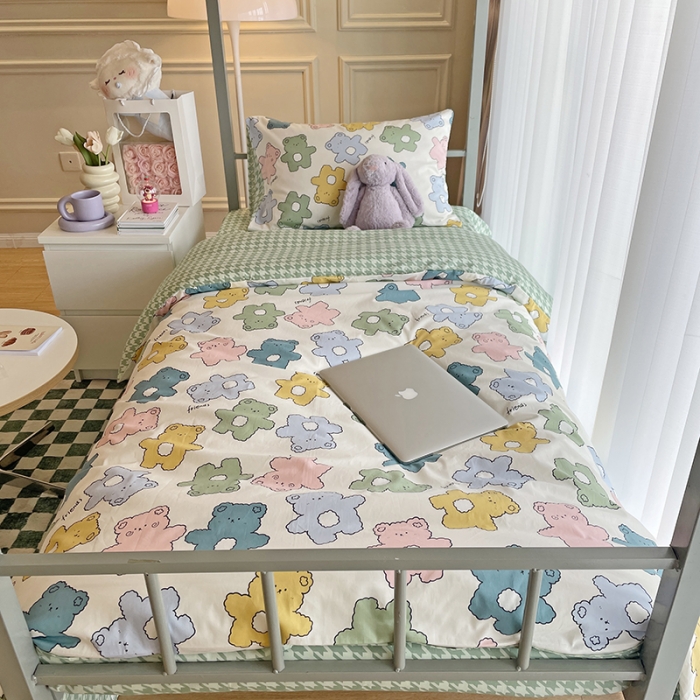 91家纺网 家纺一手货源 找家纺 千朵 2022新款正宗13372全棉学生三件套套装 米乐熊