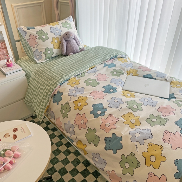 91家纺网 家纺一手货源 找家纺 千朵 2022新款正宗13372全棉学生三件套套装 米乐熊