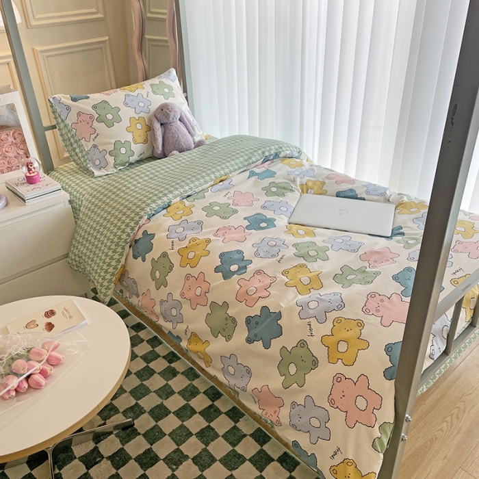 91家纺网 家纺一手货源 找家纺 千朵 2022新款正宗13372全棉学生三件套套装 米乐熊