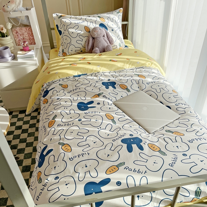 91家纺网 家纺一手货源 找家纺 千朵 2022新款正宗13372全棉学生三件套套装 皮皮兔