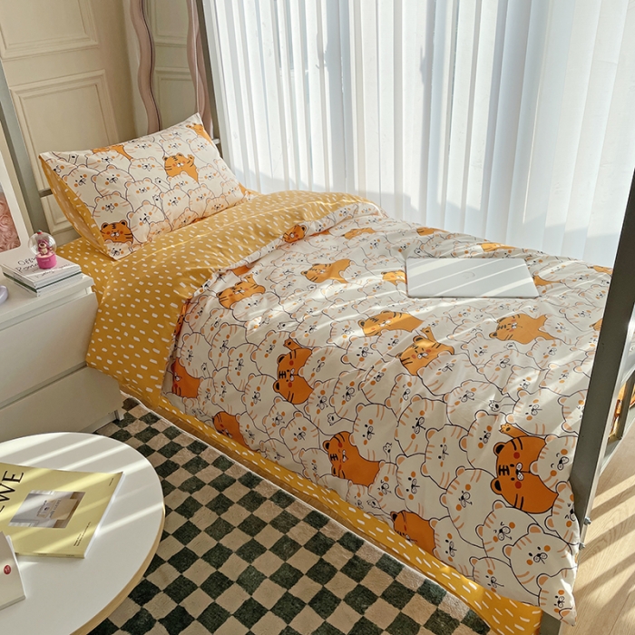 91家纺网 家纺一手货源 找家纺 千朵 2022新款正宗13372全棉学生三件套套装 小萌虎