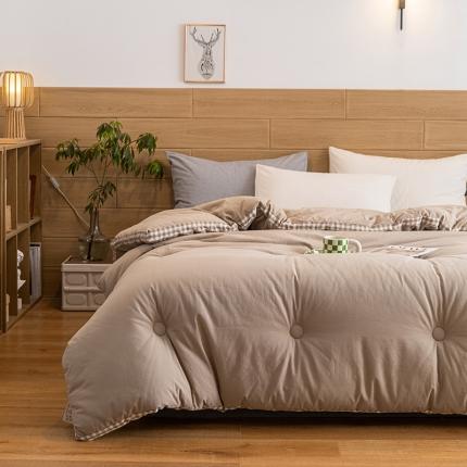 91家纺网 家纺一手货源 找家纺 （总）子由 2022新款无印风棋盘格立体边大豆纤维冬被