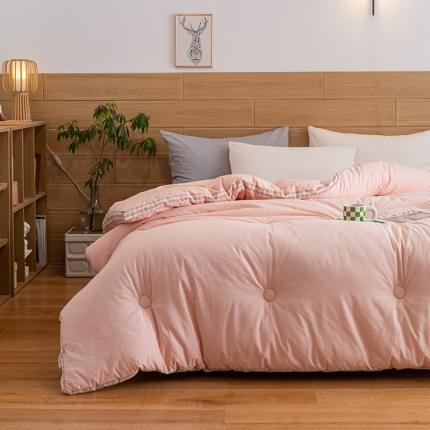 91家纺网 家纺一手货源 找家纺 （总）子由 2022新款无印风棋盘格立体边大豆纤维冬被