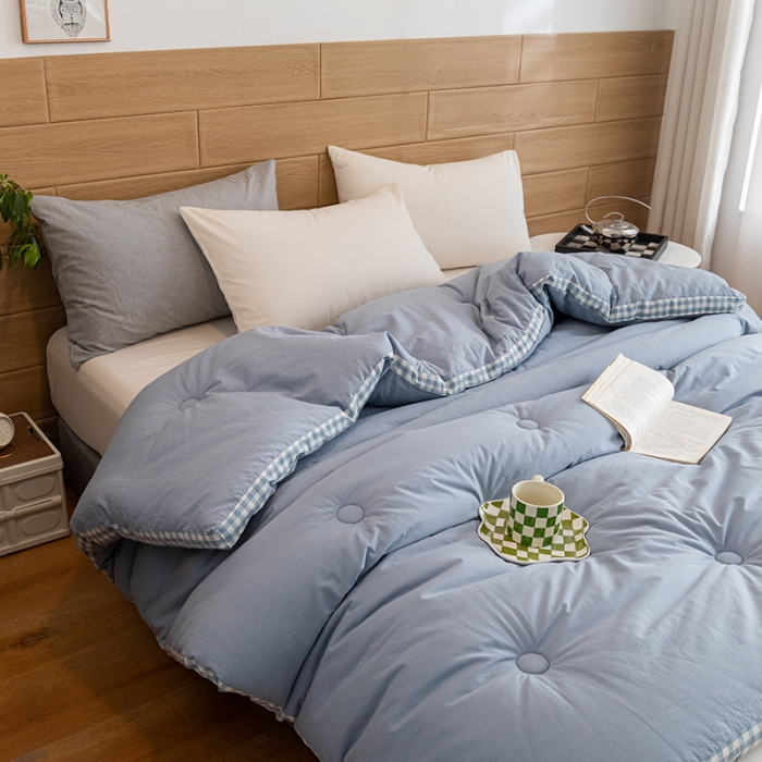 91家纺网 家纺一手货源 找家纺 （总）子由 2022新款无印风棋盘格立体边大豆纤维冬被