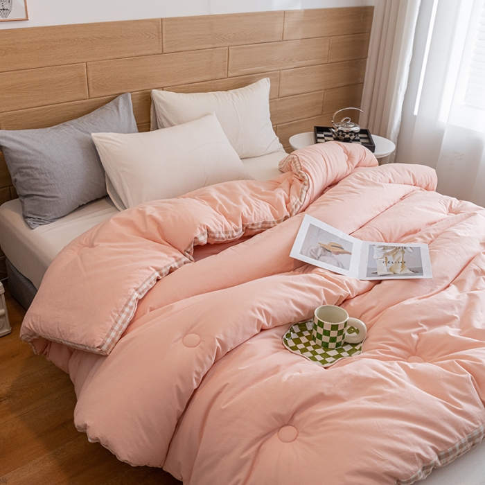 91家纺网 家纺一手货源 找家纺 子由 2022新款无印风棋盘格立体边冬被 棋盘格-浅粉