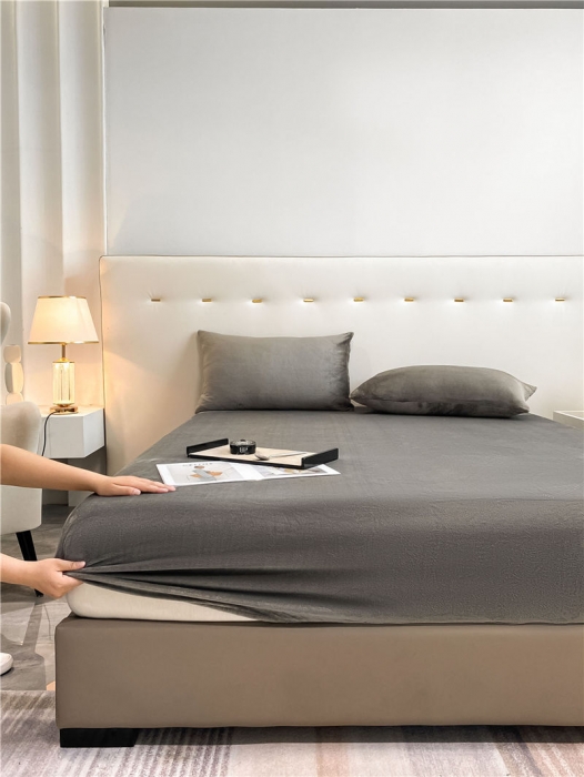 91家纺网 家纺一手货源 找家纺 古吉梦 2022年新款牛奶绒纯色床笠三件套 牛奶绒床笠-高级灰