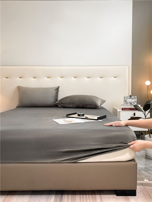 91家纺网 家纺一手货源 找家纺 古吉梦 2022年新款牛奶绒纯色床笠三件套 牛奶绒床笠-高级灰