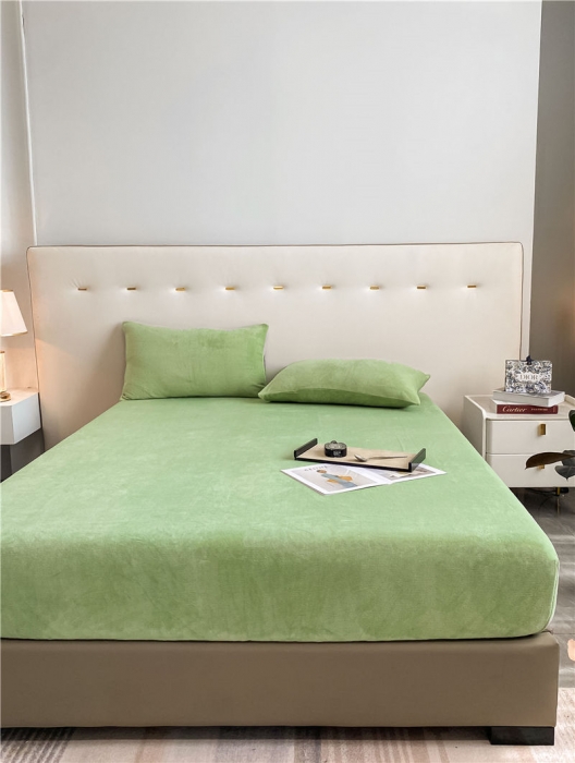 91家纺网 家纺一手货源 找家纺 古吉梦 2022年新款牛奶绒纯色床笠三件套 牛奶绒床笠-果绿