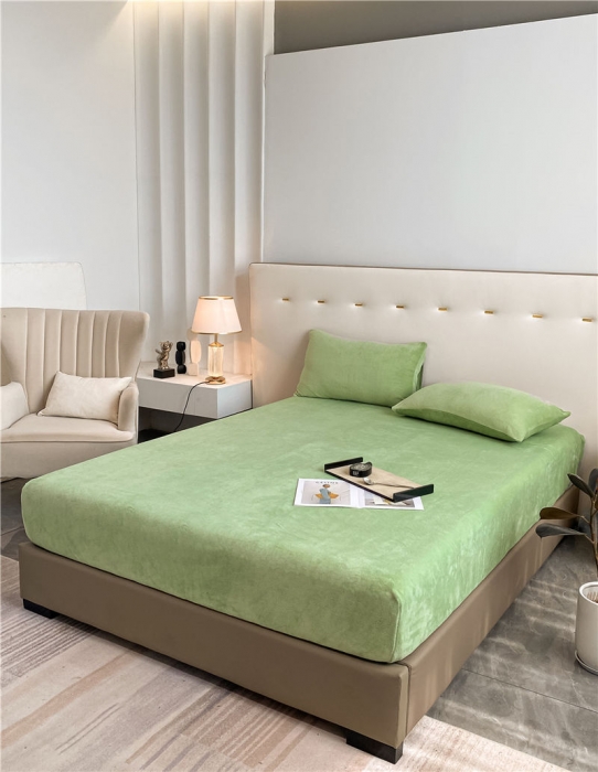 91家纺网 家纺一手货源 找家纺 古吉梦 2022年新款牛奶绒纯色床笠三件套 牛奶绒床笠-果绿