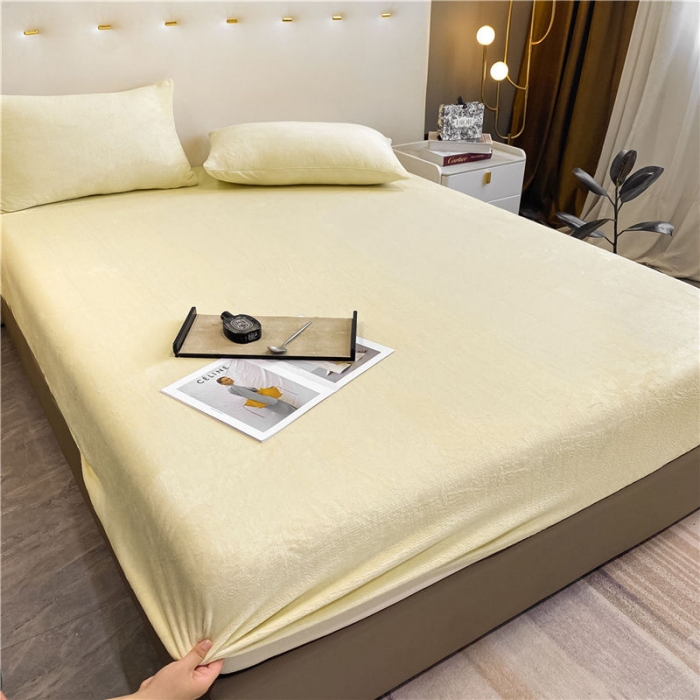 91家纺网 家纺一手货源 找家纺 古吉梦 2022年新款牛奶绒纯色床笠三件套 牛奶绒床笠-奶白