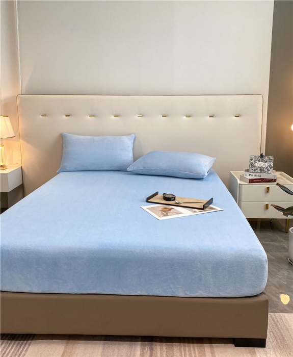 91家纺网 家纺一手货源 找家纺 古吉梦 2022年新款牛奶绒纯色床笠三件套 牛奶绒床笠-天空兰