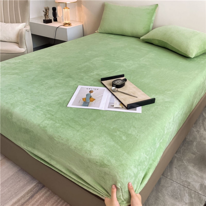 91家纺网 家纺一手货源 找家纺 古吉梦 2022年新款牛奶绒纯色床笠三件套 牛奶绒床笠-果绿