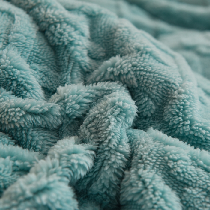 91家纺网 家纺一手货源 找家纺 绒兔兔 2022新款秋冬舒棉绒韩版床裙床单四件套 复古绿