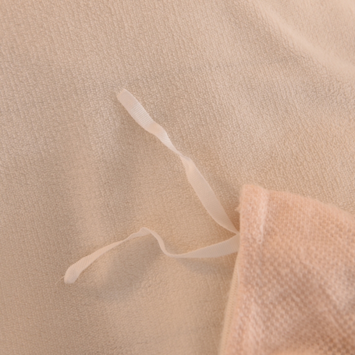 91家纺网 家纺一手货源 找家纺 绒兔兔 2022新款秋冬舒棉绒韩版床裙床单四件套 樱花粉