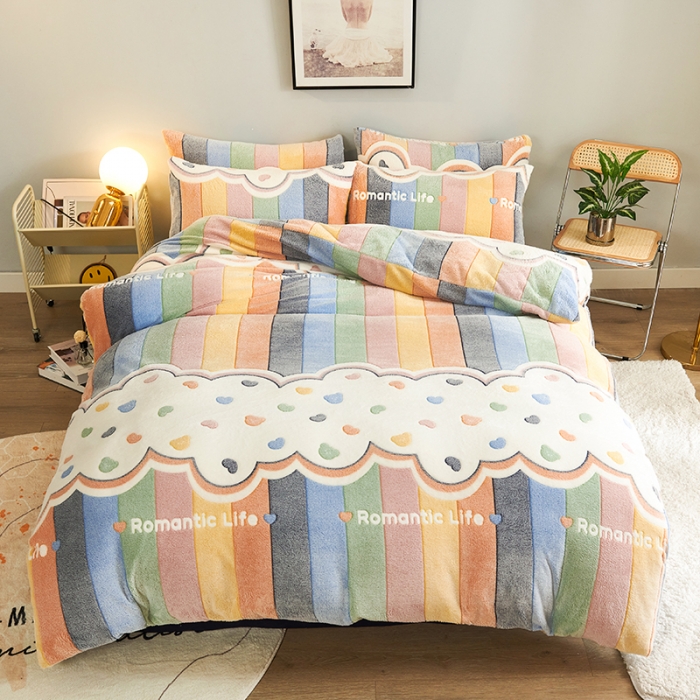 91家纺网 家纺一手货源 找家纺 被多多 2022新款雪花绒印花被套 爱心彩虹