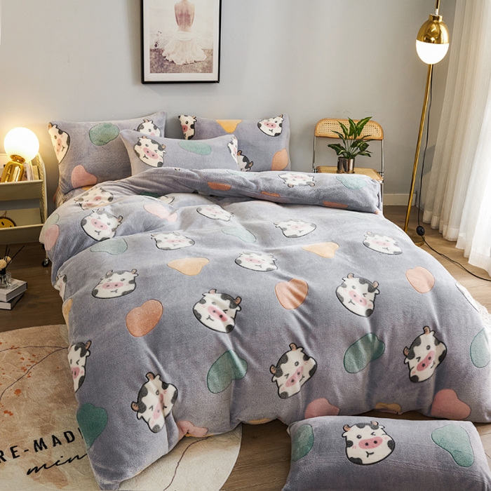 91家纺网 家纺一手货源 找家纺 被多多 2022新款雪花绒印花被套 奶牛灰